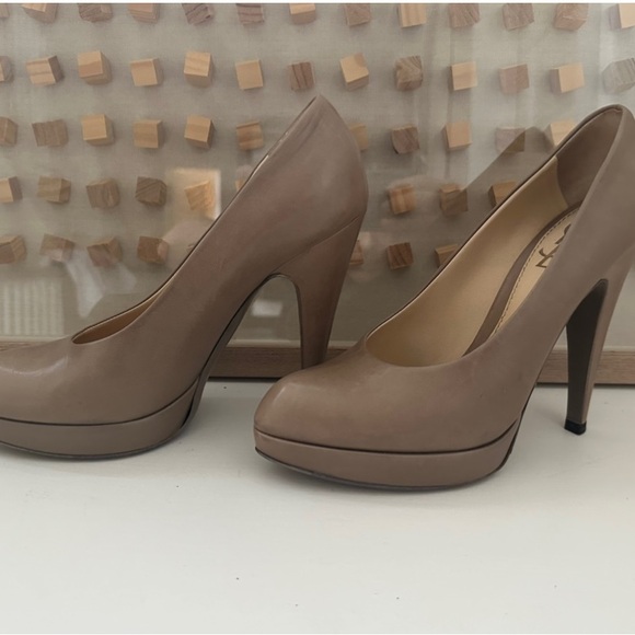 YSL Taupe Pump 38 - Picture 1 of 1